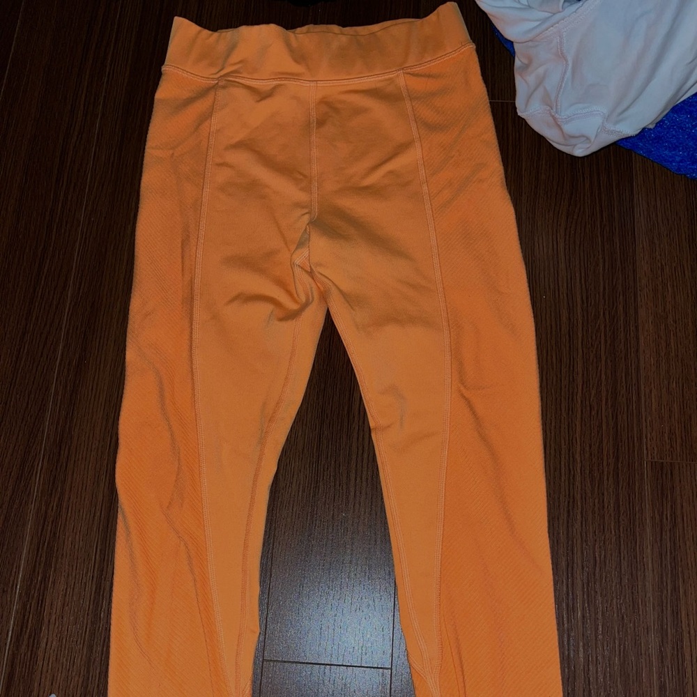 Alo yoga neon orange ribbed leggings size small